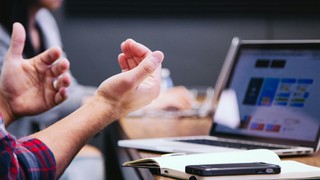 効率的な意思決定を支えるコミュニケーションの基本