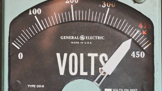 DBの「詰まり」をハードウェアで解決する —— 開発者の「インフラ視点」